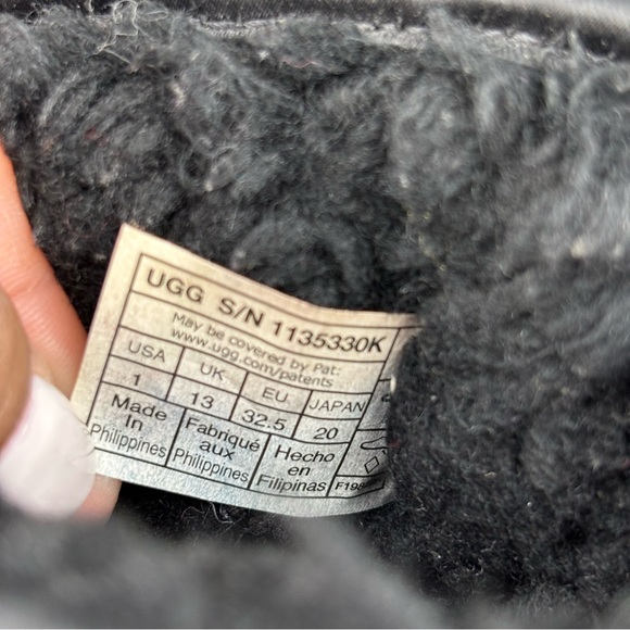 UGG Sparkling Black Sequin Boots Size 1 Kids - Picture 8 of 8